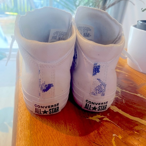 High top with padded ankle Chuck Taylors - Picture 2 of 4